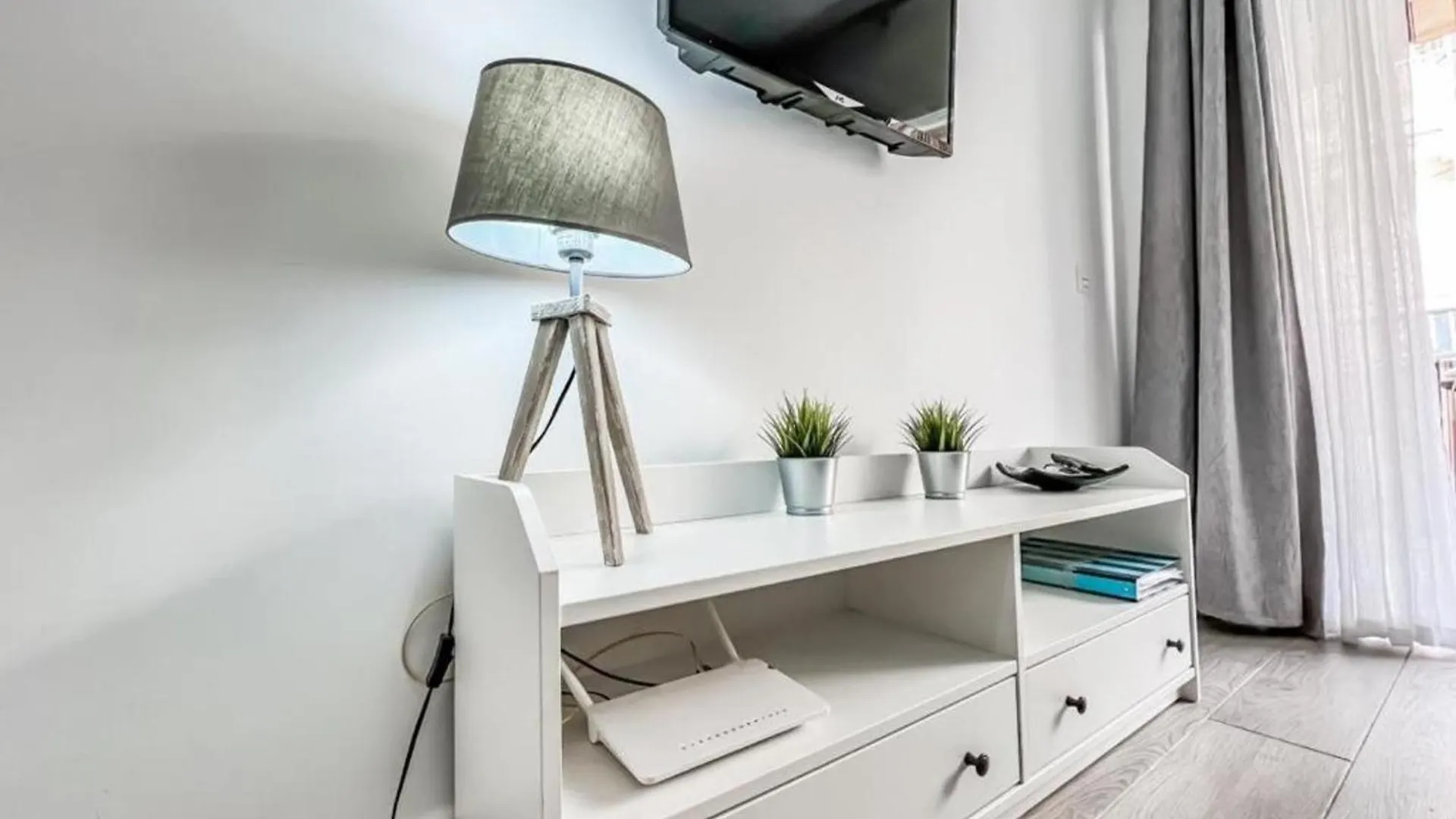 Reformed Studio Apartment In Central Nerja 3K